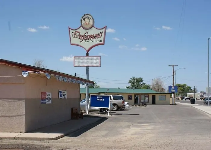 Hwy Express And Motel