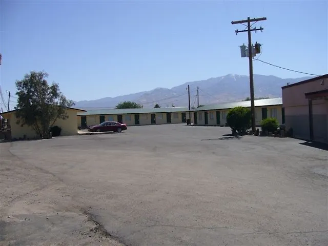 Hwy Express And Motel Thatcher