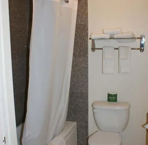 Motel Hwy Express And 2*