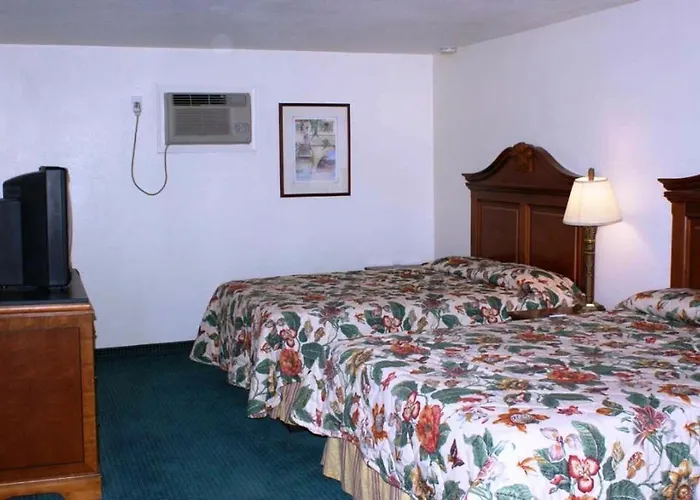 Hwy Express And Motel 2*