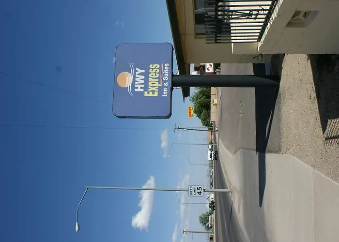 Hwy Express And Motel 2*